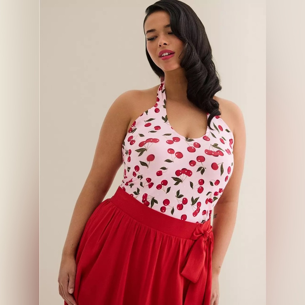 Torrid Retro Chic Pink Cherry Print Pinup Vintage Foxy Twist Beck Halter Top